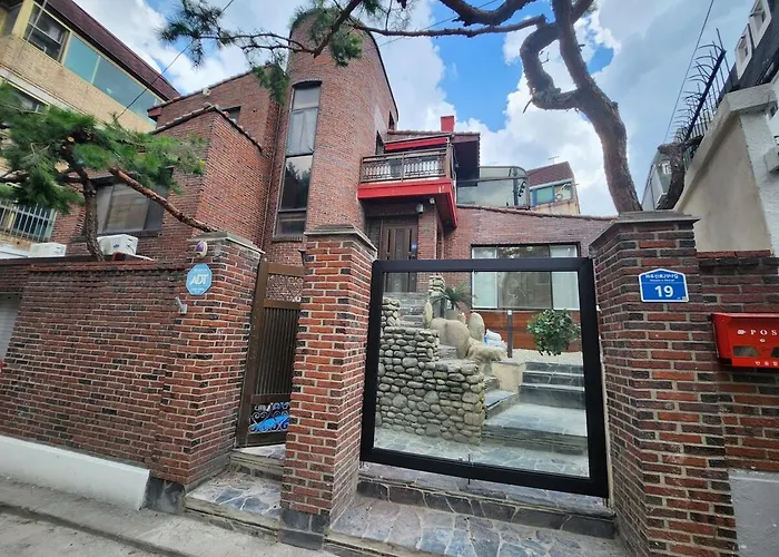 New Serene Hongdae Gardensuite, 5min From Arex 서울특별시