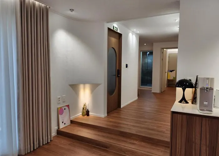 New Serene Hongdae Gardensuite, 5min From Arex * 서울특별시