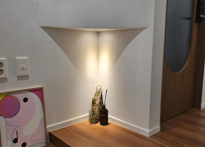 New Serene Hongdae Gardensuite, 5min From Arex