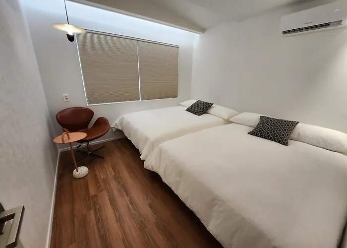 New Serene Hongdae Gardensuite, 5min From Arex 아파트