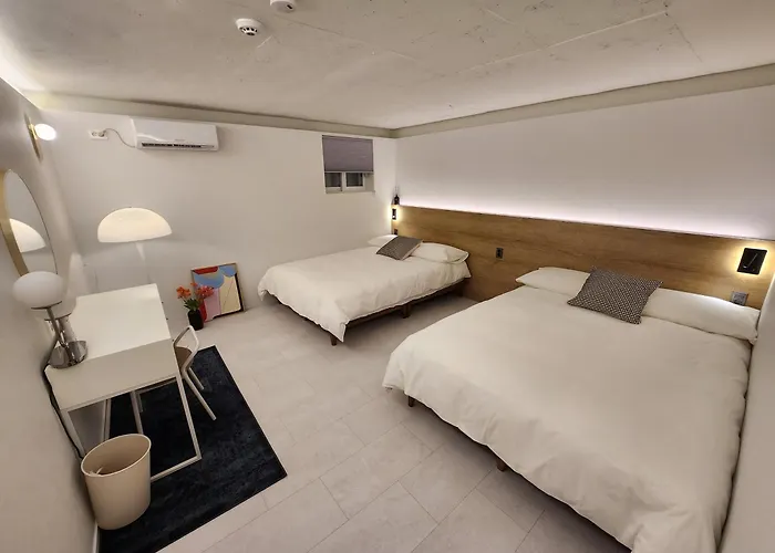 New Serene Hongdae Gardensuite, 5min From Arex * 서울특별시