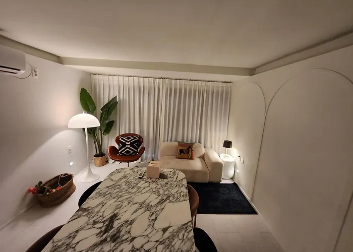New Serene Hongdae Gardensuite, 5min From Arex * 서울특별시