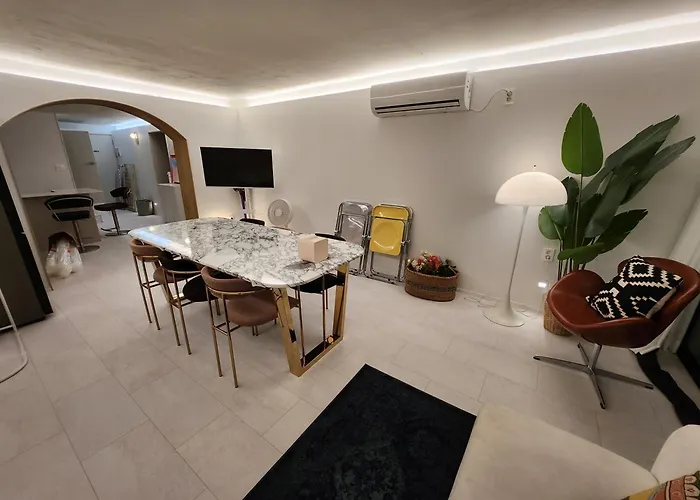 New Serene Hongdae Gardensuite, 5min From Arex 서울특별시